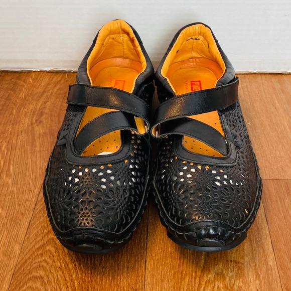 Pikolinos Womens Floral Cutout Black Leather Mary Jane Flats Shoes, 40 / 9, 9.5. - Picture 1 of 7